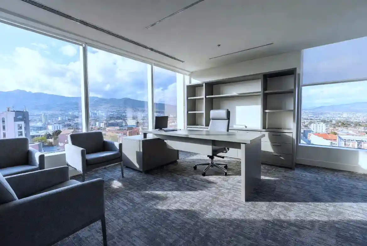 Servicio premium de limpieza de alfombras y muebles de oficina en Quito